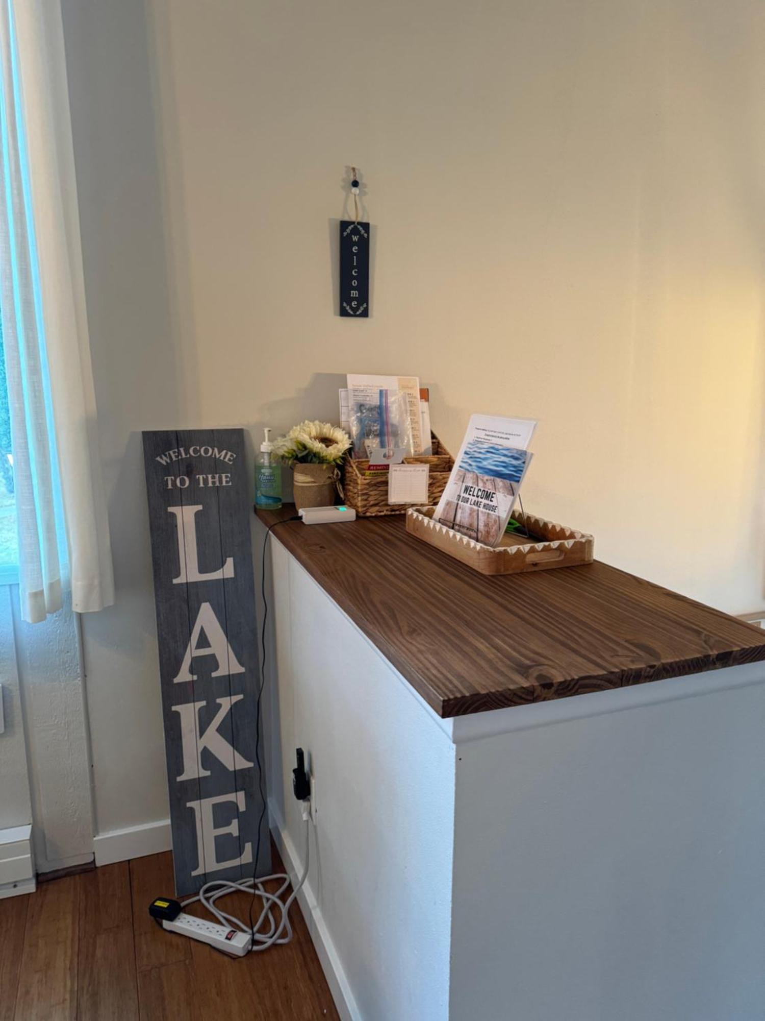 Newly Remodeled Mid-century Modern Apartment Lake Geneva